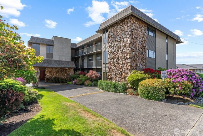 Welcome to The Carmel Condominiums. A very well maintained building with a quiet community. | Image 4