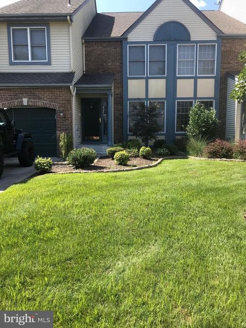 10 Corlen Ct, MEDFORD, NJ, 08055-2357 | Card Image