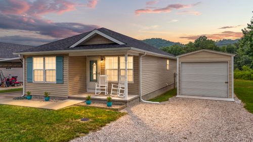 313 Mynhier Rd, Morehead, KY, 40351-8754 | Card Image