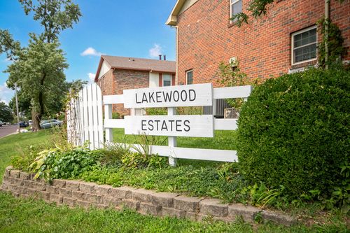 1572 Lakewood Dr, COLUMBIA, MO, 65202-2913 | Card Image