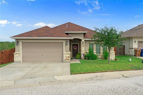 7202 Lake Placid Dr, Corpus Christi, TX, 78414-2203 | Card Image