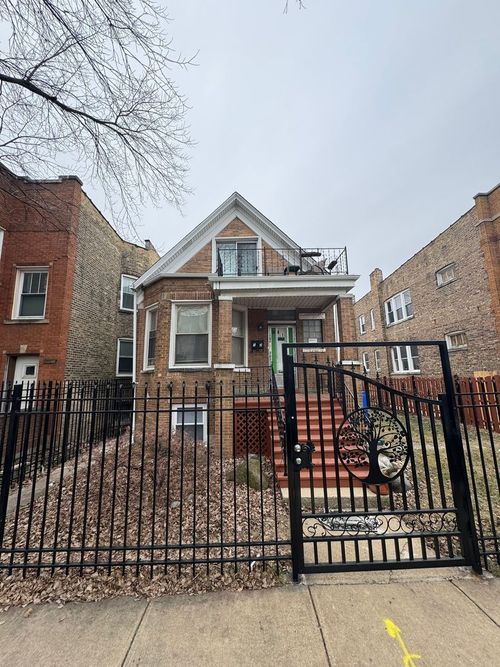 g-2630 N Hamlin Ave, CHICAGO, IL, 60647-1010 | Card Image