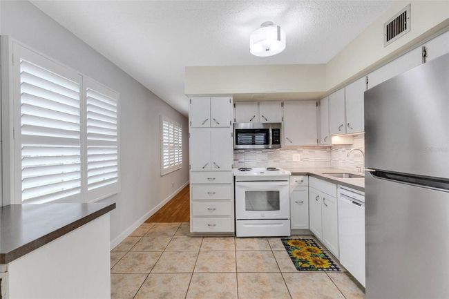 APT-24 - 2310 Denmark St, Condo with 2 bedrooms, 2 bathrooms and null parking in CLEARWATER FL | Image 10