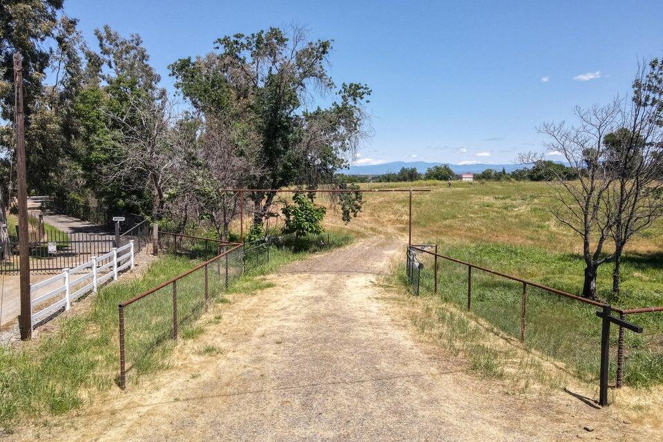 Land in Anderson 2