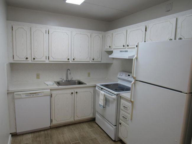 310 Brighton H, Condo with 2 bedrooms, 2 bathrooms and null parking in Boca Raton FL | Image 14