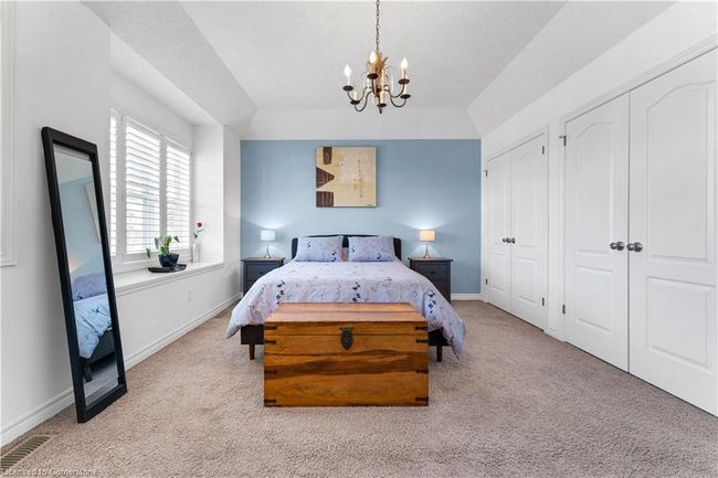 572 Altheim Cres, House other with 3 bedrooms, 4 bathrooms and 4 parking in Waterloo ON | Image 15