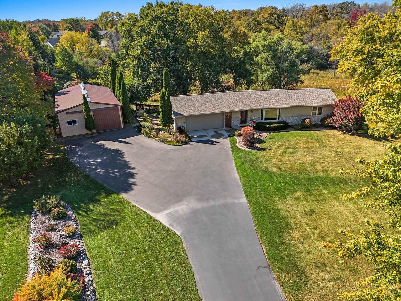 Creamery Rd, DE Pere, WI 54115