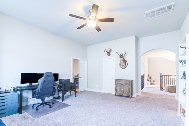 613 E Fork, House other with 4 bedrooms, 3 bathrooms and 5 parking in Webster TX | Image 31