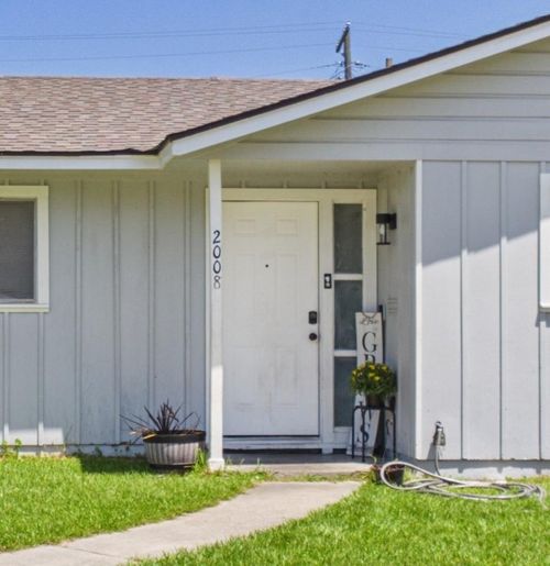 2008 Coronado Pl, Orange, TX, 77630-2207 | Card Image
