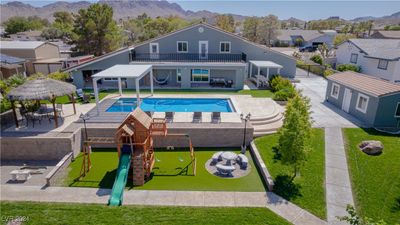 836 San Eduardo Avenue, House other with 5 bedrooms, 4 bathrooms and null parking in Henderson NV | Image 3