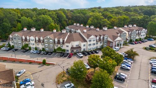 302-9302 Richmond Rd, West Milford, NJ, 07480-5131 | Card Image