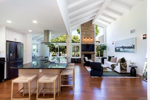 724 Camino Catalina, Solana Beach, CA, 92075-1631 | Card Image