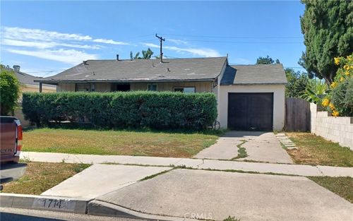 1714 W 12th St, Santa Ana, CA, 92703-2017 | Card Image
