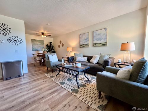 146 Donoso Plz, Union City, CA, 94587-3754 | Card Image