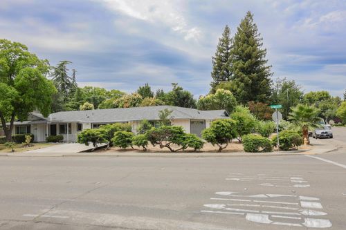 4935 Cowell Blvd, Davis, CA, 95618-4404 | Card Image
