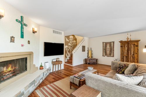 377 Cheryl Ave, White Rock, NM, 87547-3637 | Card Image