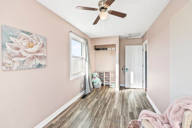 24 Mckeown Cres, House attached with 3 bedrooms, 2 bathrooms and 4 parking in Amherstview ON | Image 38