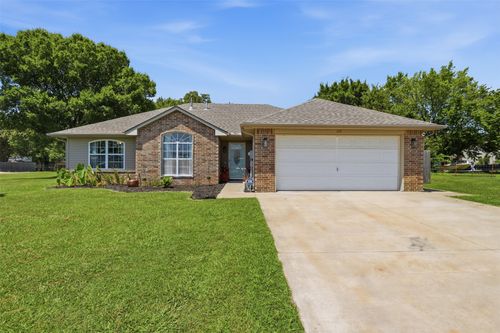 208 S 9th Ave, Stroud, OK, 74079-3839 | Card Image