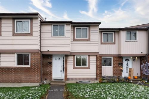 41-2284 Orient Park Dr, Ottawa, ON, K1B4Z7 | Card Image