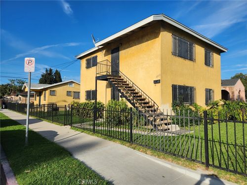 8866 S Wall St, Los Angeles, CA, 90003 | Card Image