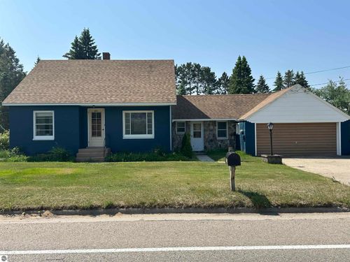 501 W 13th St, Cadillac, MI, 49601-9567 | Card Image