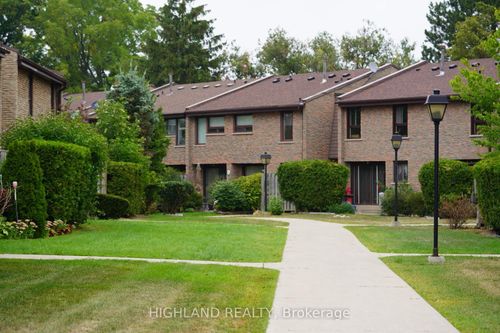 86-2605 Woodchester Dr, Mississauga, ON, L5K2E3 | Card Image