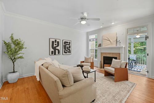 222 Towne Ridge Ln, Chapel Hill, NC, 27516-4355 | Card Image