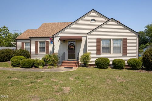 610 N Lincoln St, Benson, NC, 27504-9765 | Card Image