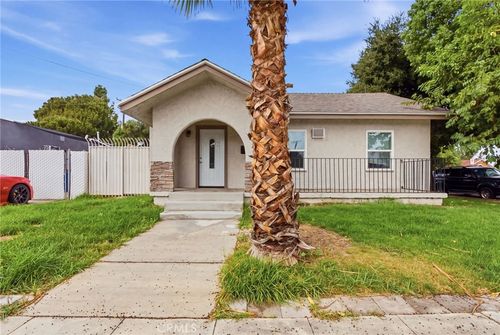 891 E 6th, Pomona, CA, 91766 | Card Image