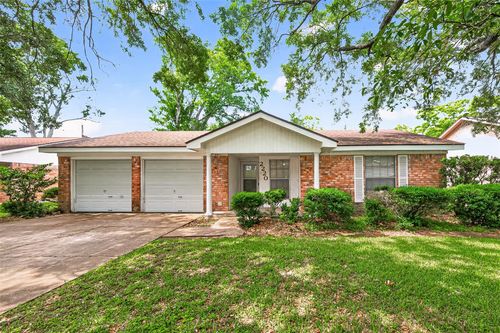 2220 Ripple Creek Drive, Rosenberg, TX, 77471 | Card Image