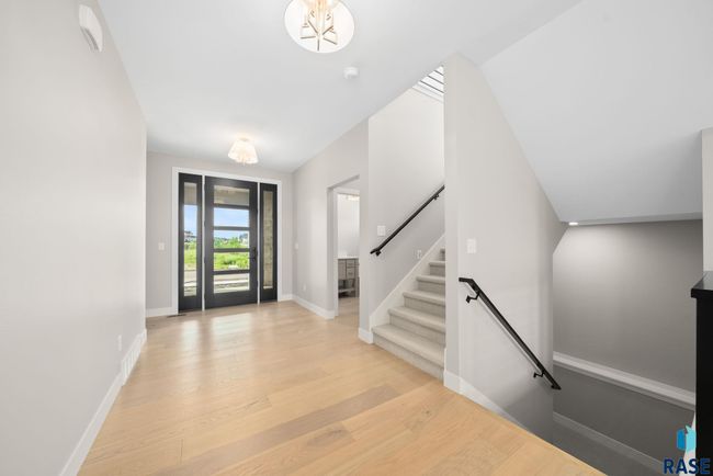 6604 E Hawker Cir, House other with 5 bedrooms, 4 bathrooms and null parking in Sioux Falls SD | Image 16