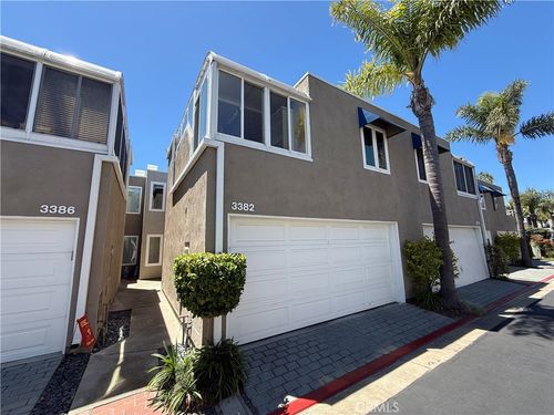 3382 Tempe Dr, Huntington Beach, CA, 92649 | Card Image