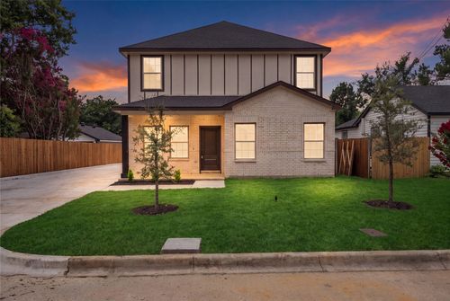 2416 Bird St, Fort Worth, TX, 76111-1310 | Card Image
