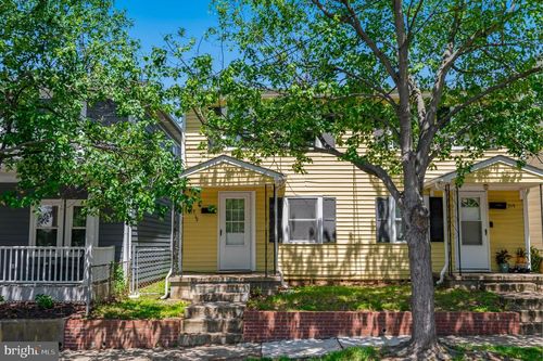 319 Wolfe St, FREDERICKSBURG, VA, 22401-5924 | Card Image