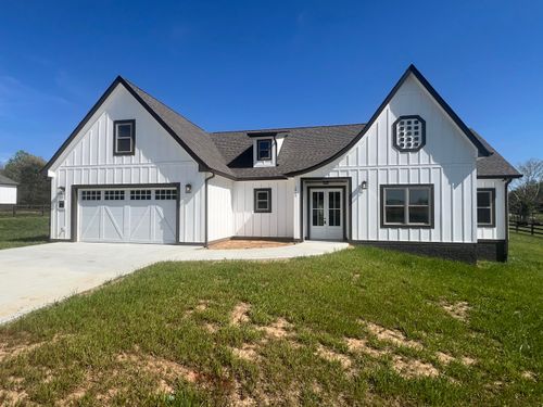 2410 Iron Forse Way, Sevierville, TN, 37876-2649 | Card Image