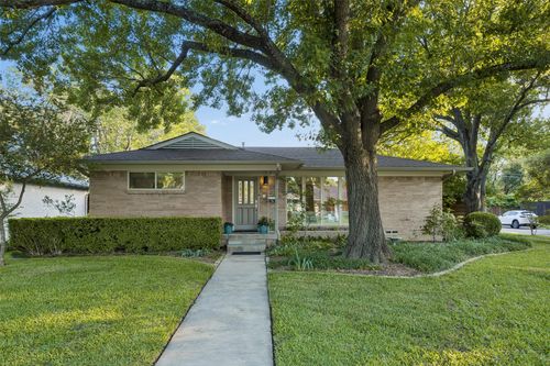 8871 Liptonshire Dr, Dallas, TX, 75238-3641 | Card Image