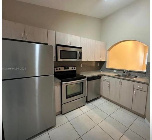 204-1250 Se 26th St, Homestead, FL, 33035-2312 | Card Image