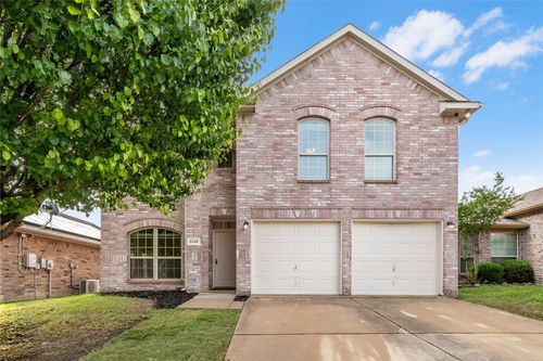 5140 Mirror Lake Dr, Haltom City, TX, 76117-1322 | Card Image