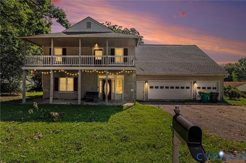405 Smithfield Ave, Hopewell, VA, 23860-4133 | Card Image