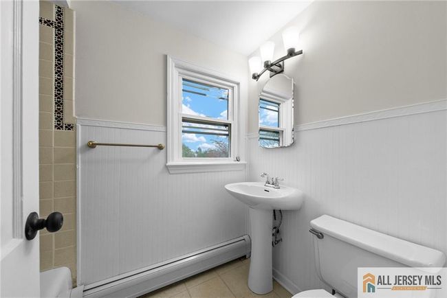 16 Lakeside Dr S, House other with 4 bedrooms, 3 bathrooms and null parking in Piscataway NJ | Image 25