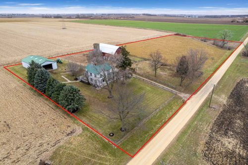 16645 Lasher Rd, Hinckley, IL, 60520-6073 | Card Image