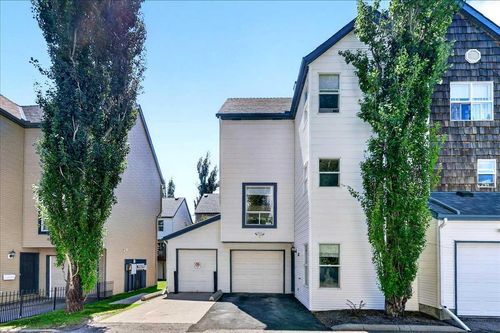 137 Bridlewood Lane Sw, Calgary, AB, T2Y3X8 | Card Image
