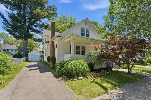 47 Thorndyke St, Springfield, MA, 01118-2117 | Card Image