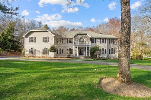 20 Bailey Blvd, East Greenwich, RI, 02818-1454 | Card Image