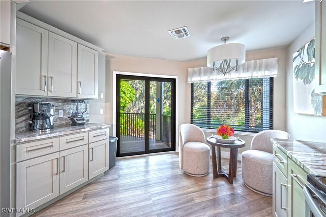 27113 Oakwood Lake Dr, House attached with 3 bedrooms, 3 bathrooms and null parking in BONITA SPRINGS FL | Image 9