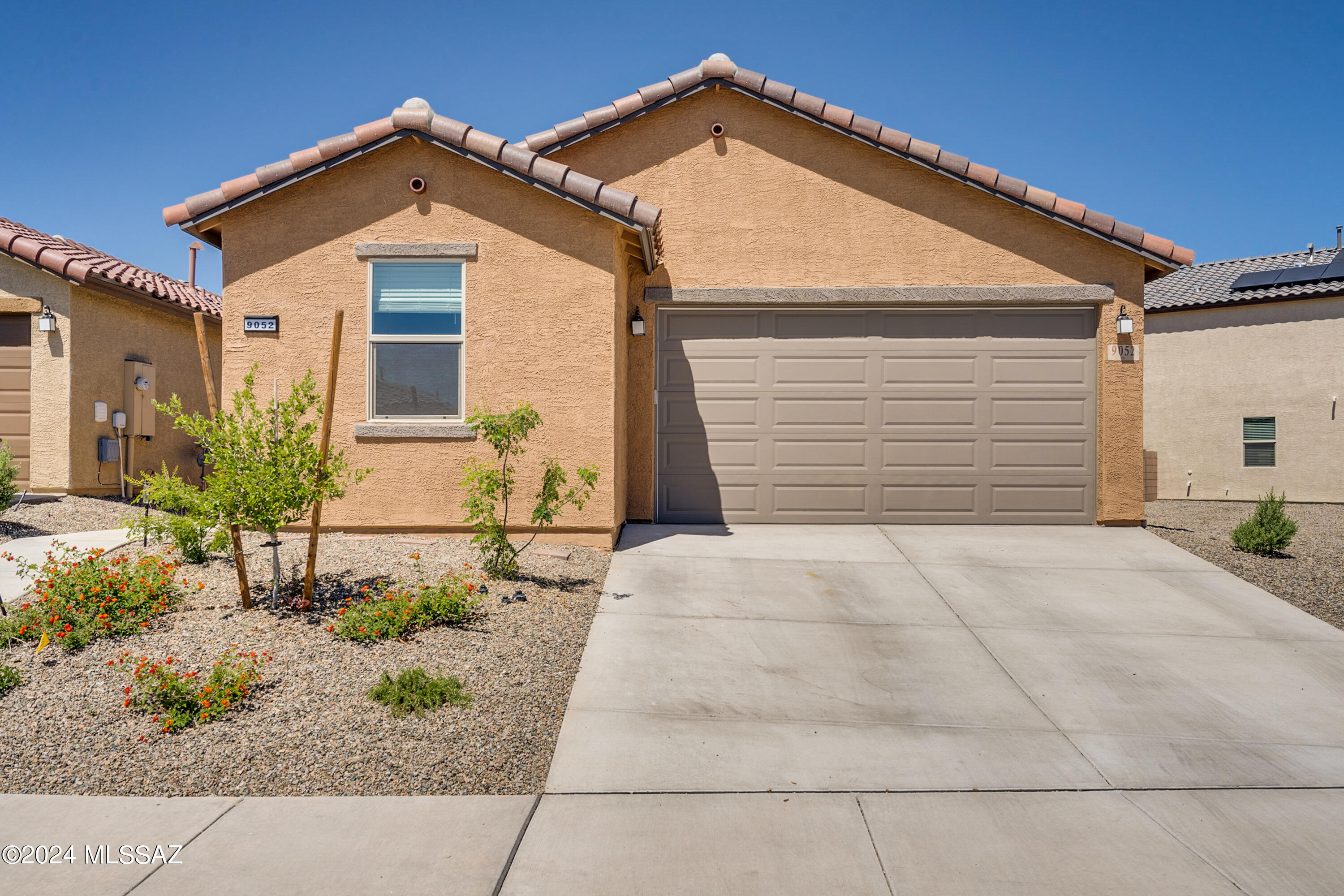 Pantano Bluff Dr, Tucson, AZ 85730