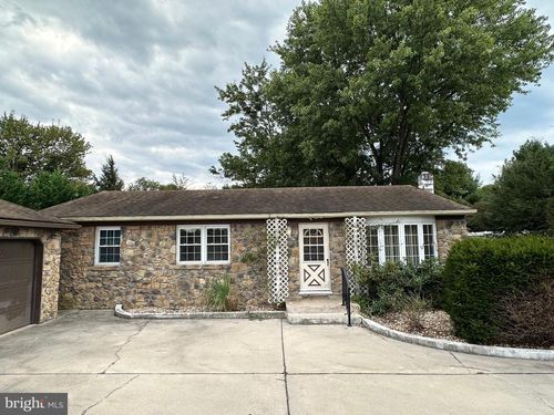 4080-4080 Dixie Ave, CHAMBERSBURG, PA, 17202-8275 | Card Image