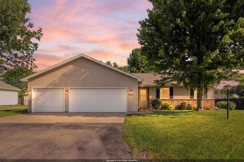 W5982 Hearthstone Drive, HARRISON, WI, 54915 | Card Image