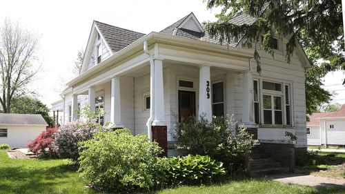 309 W 5th St, Minonk, IL, 61760-1211 | Card Image