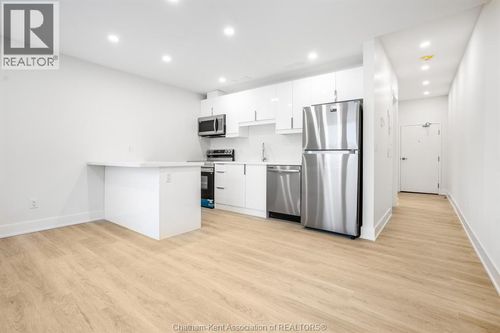 6-153 King St W, Chatham, ON, N7M1E4 | Card Image